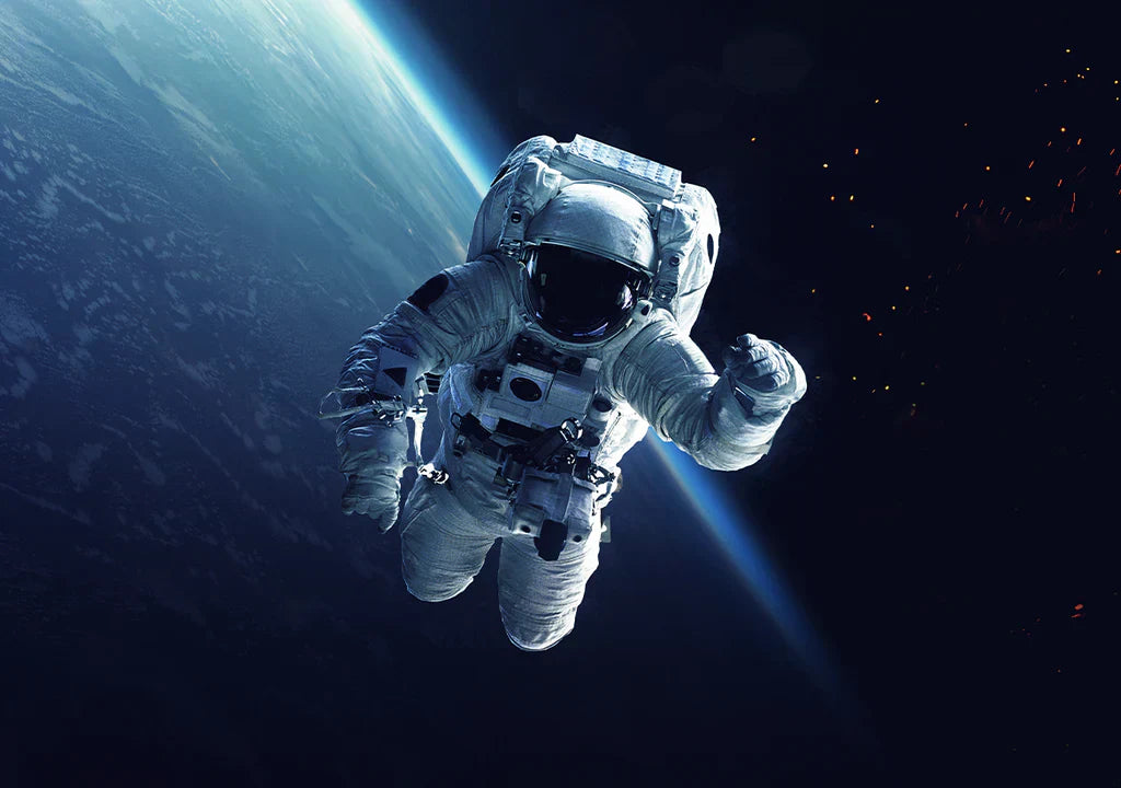 SMILE IN ZERO GRAVITY: BRUSHING IN SPACE - Dente91