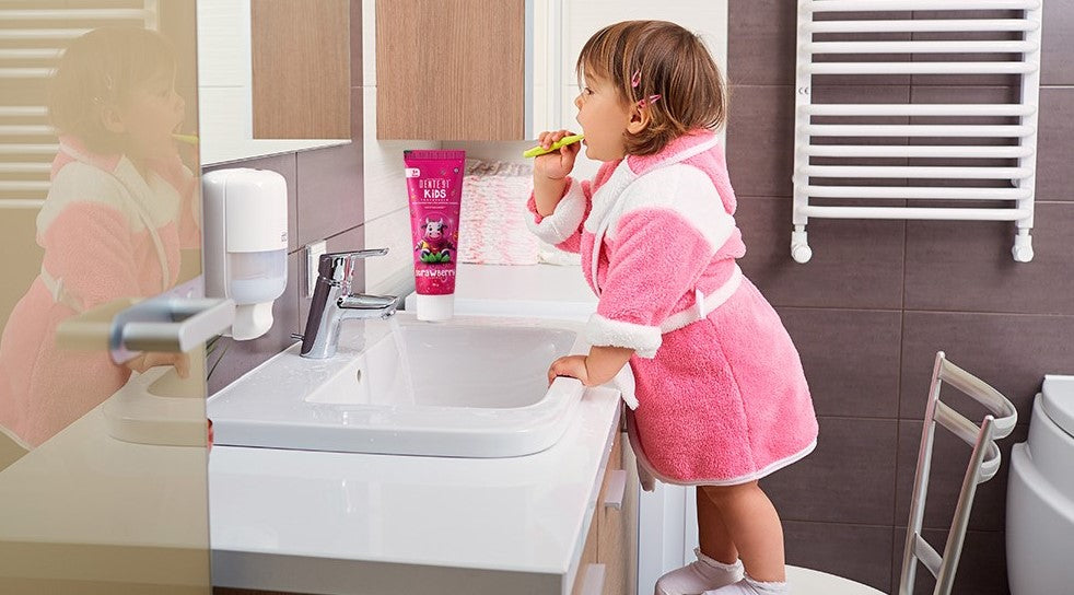 HYDROXYAPATITE VS. FLUORIDE: THE SAFE CHOICE FOR YOUR CHILD'S SMILE - Dente91