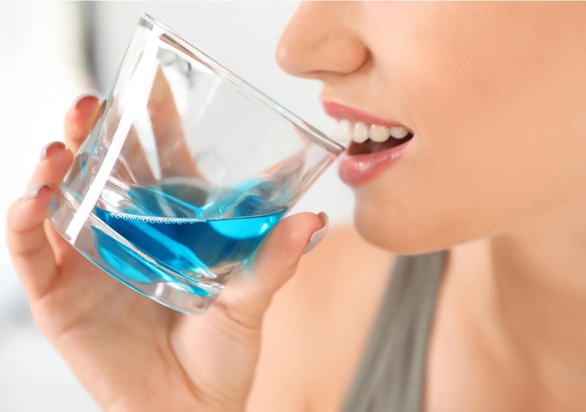 Why & How To Use A Mouthwash